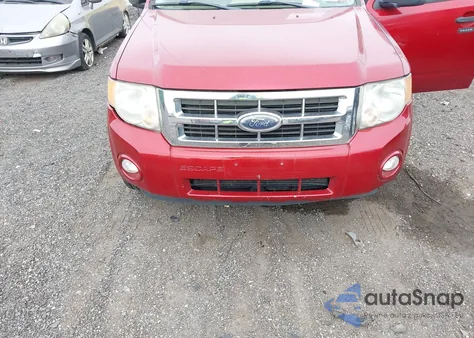2008 Ford Escape Xlt из США, поврежденный, VIN 1FMCU93198KE32592